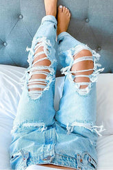 Distressed Boyfriends Jeans