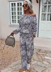 Long Sleeve Printed Top And Pants