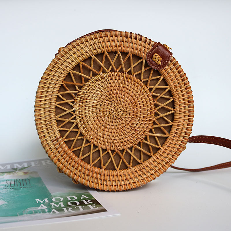 Rattan Strawberry Shape Women's Fashion Cartoon Shoulder Beach Purse