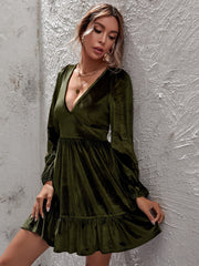 Fashion Deep V-Neck Long Sleeve Flared Mini Dress