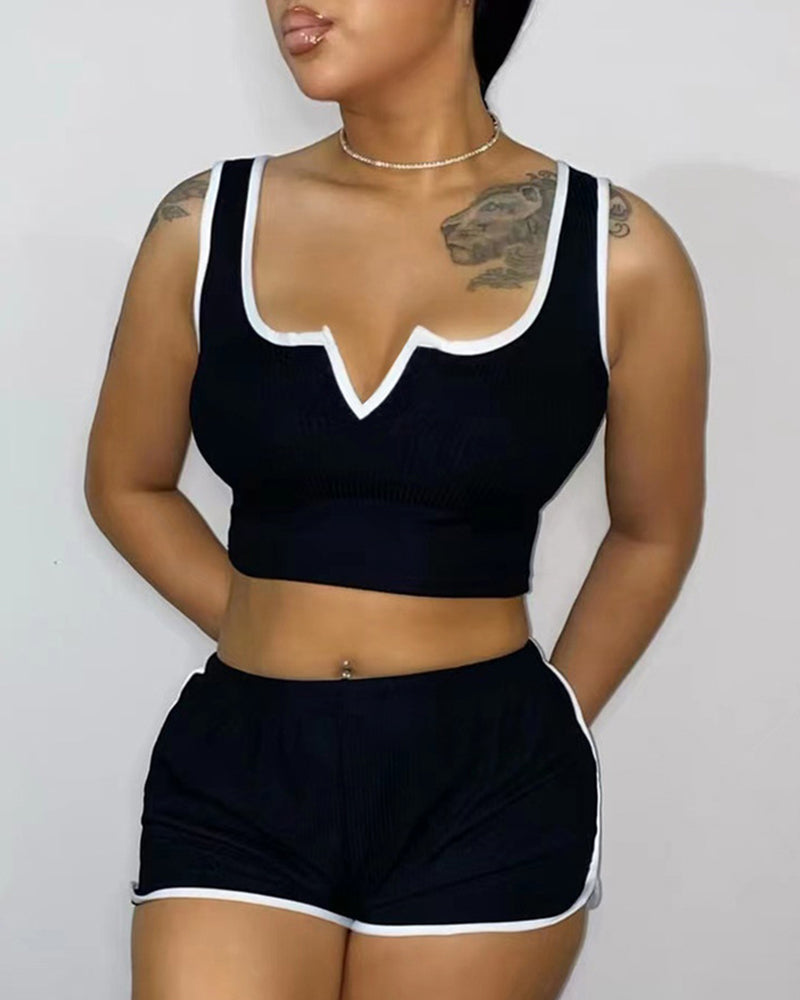 Solid Contrast Binding Notched Neck Crop Tank Top & Shorts Set
