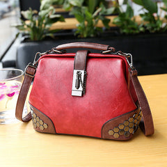 Rivet Women's Retro Twist Shoulder Shoulder Bags