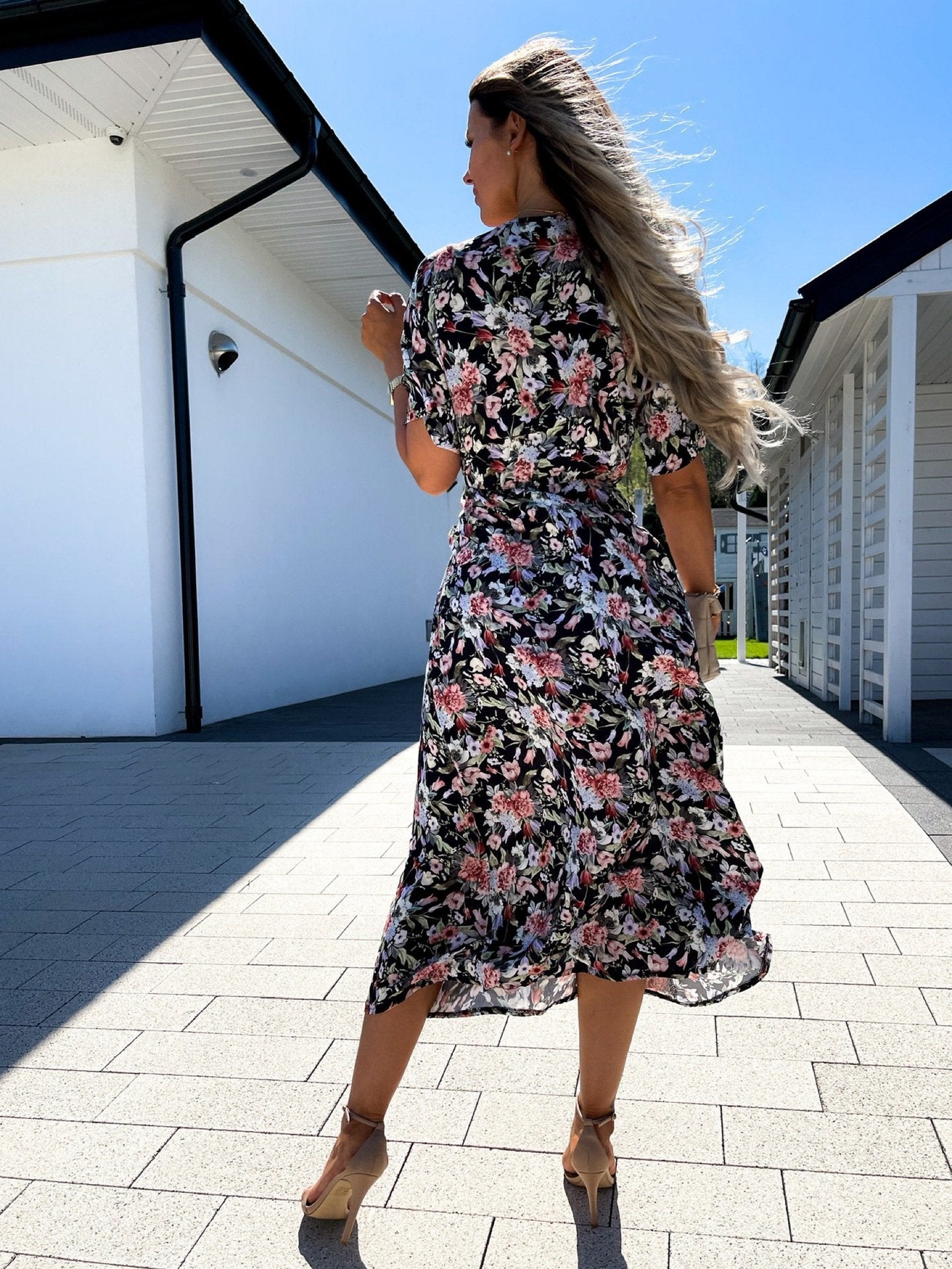 Cross V Neck Short Sleeve Tie Waist Floral Dress