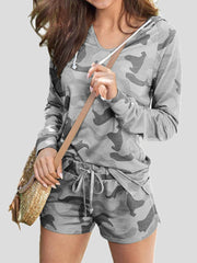 Women's Sets Camouflage Long Sleeve Hoodie & Shorts Two-Piece Set