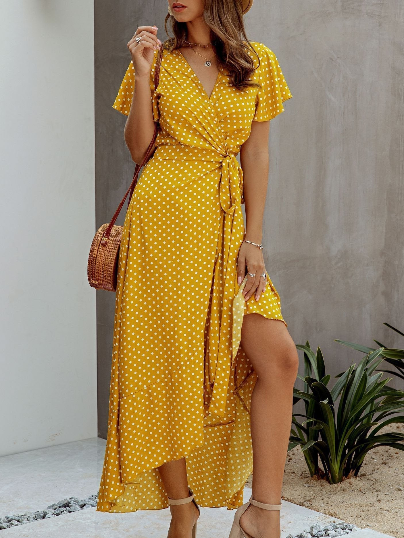 Polka-dot V-neck Ruffled Short-sleeved Princess Dress