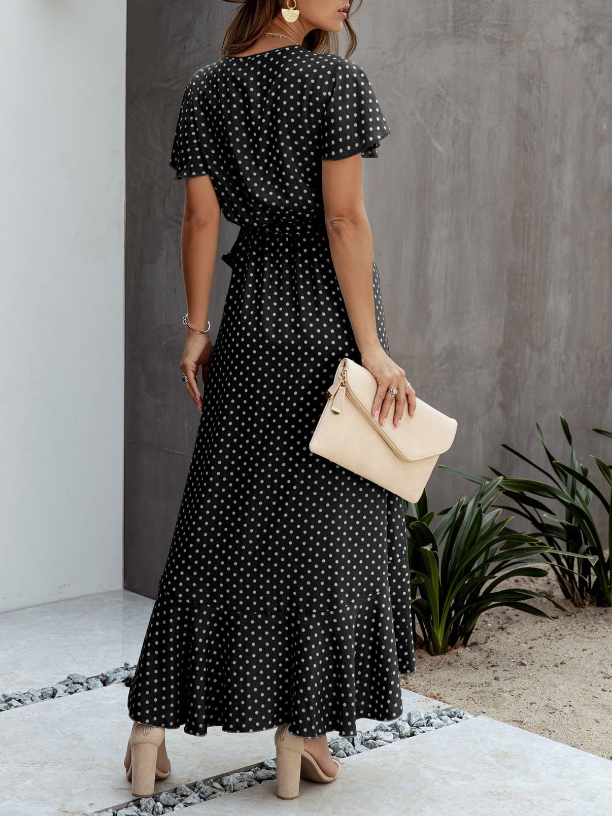 Polka-dot V-neck Ruffled Short-sleeved Princess Dress