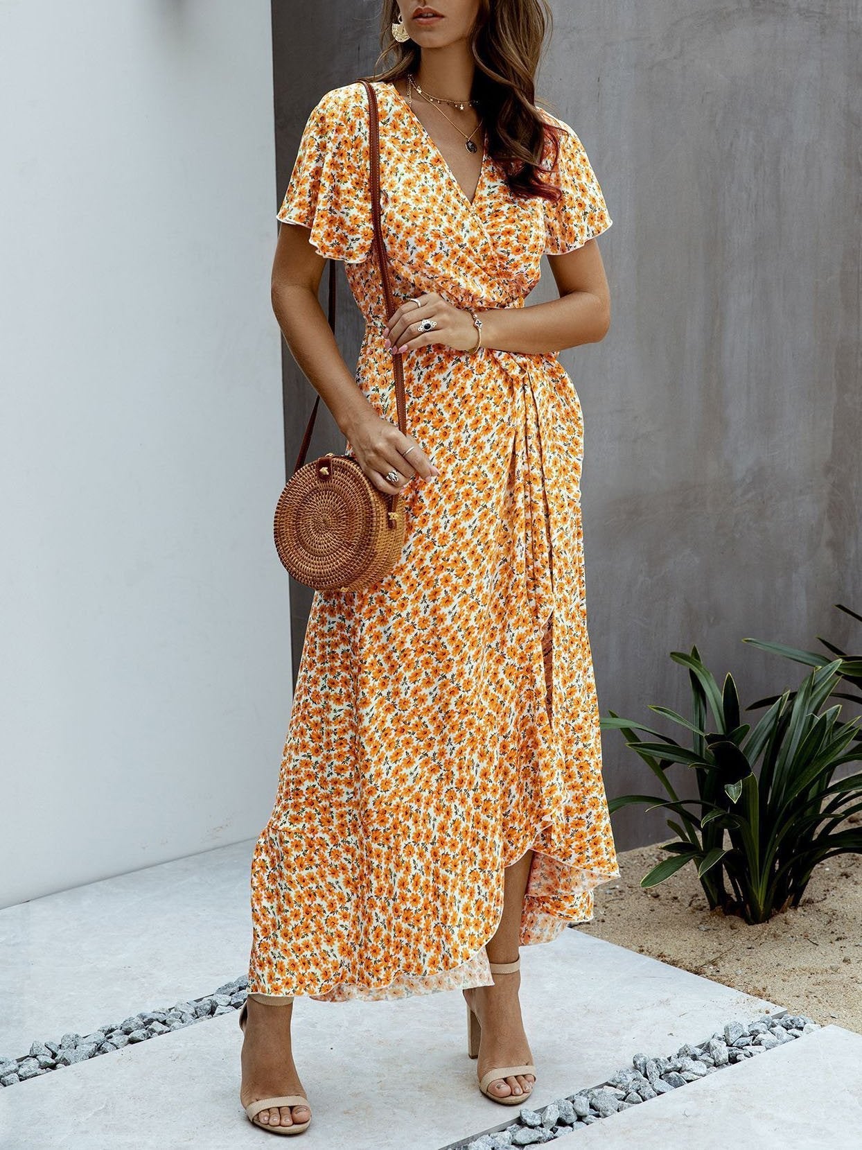 Polka-dot V-neck Ruffled Short-sleeved Princess Dress