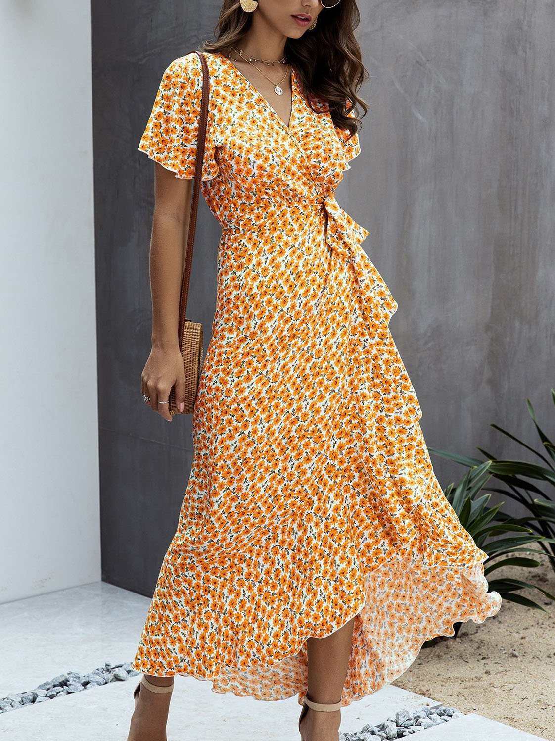 Polka-dot V-neck Ruffled Short-sleeved Princess Dress