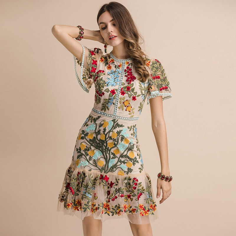 Boho Vintage Party Dress - Mini Dress Embroidered Arabella Rose in White Apricot
