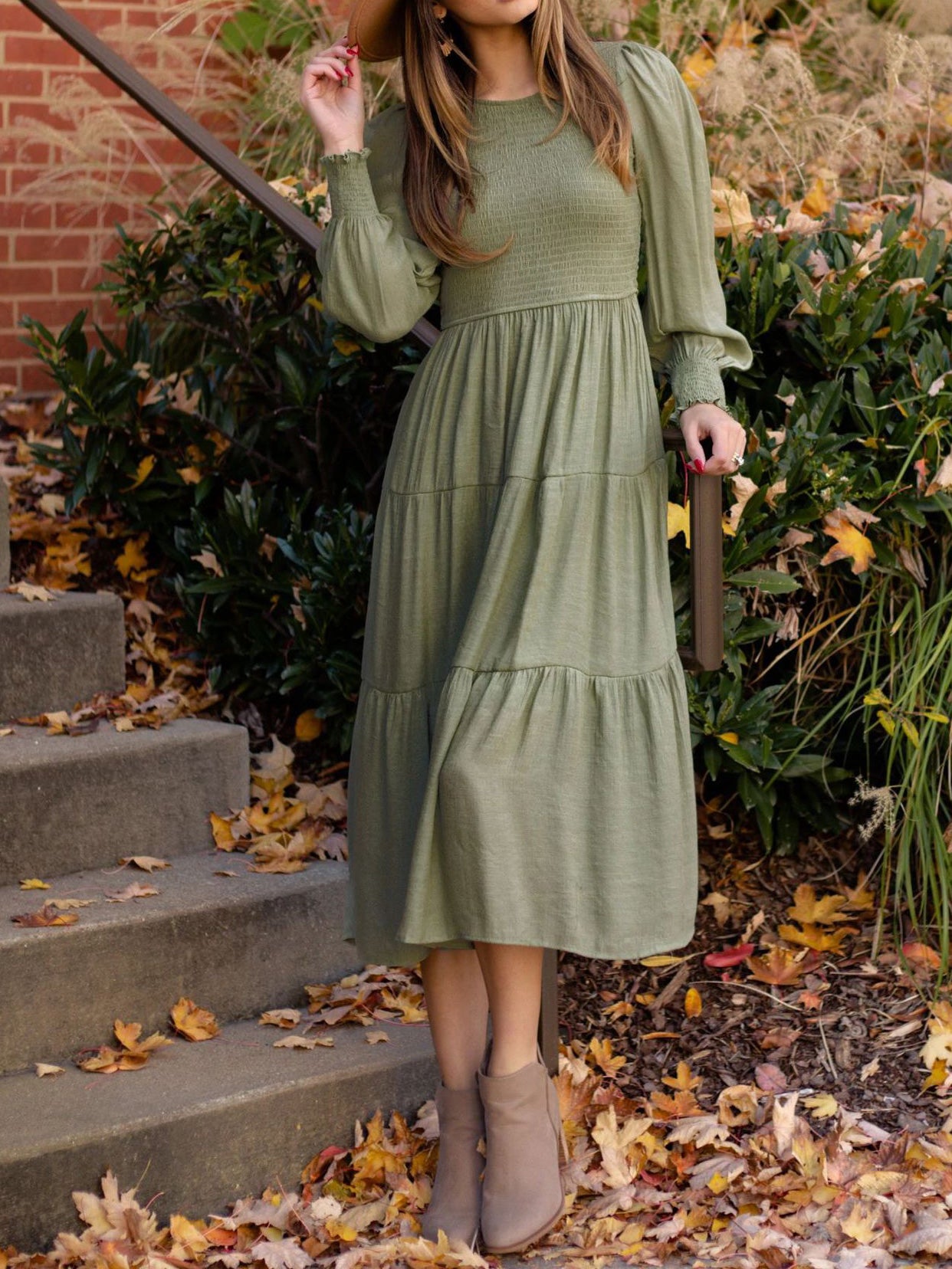 Women's Dresses Solid Round Neck Balloon Sleeve Dress