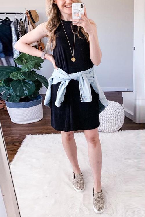Solid Sleeveless Pockets Mini Dress
