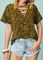 Leopard Printed V Neck Short Sleeve T-shirt
