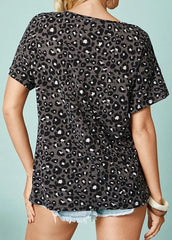 Leopard Printed V Neck Short Sleeve T-shirt