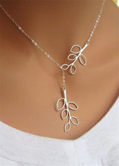 Elegant Mini Leaf Pendant Necklace