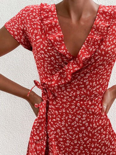 Women's Dresses Floral V-Neck Ruffled Lace-Up Dress